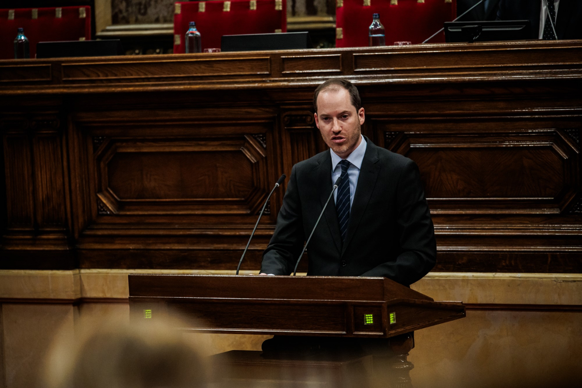 Juan Fernández: “Es la primera vez que un gobierno pide a un sector que desobedezca los decretos que aprueba el propio gobierno”